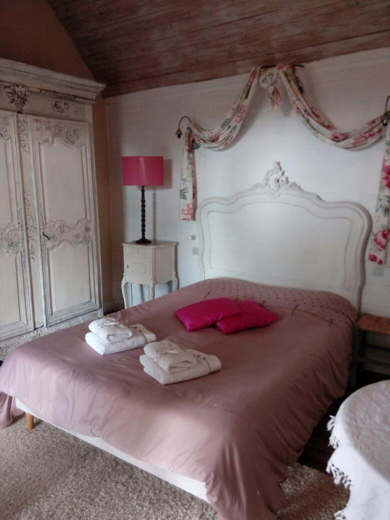 Domaine Du Mont Scolan Bed & Breakfast Montgardon Exterior photo