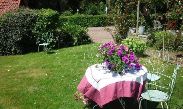 Domaine Du Mont Scolan Bed & Breakfast Montgardon Exterior photo
